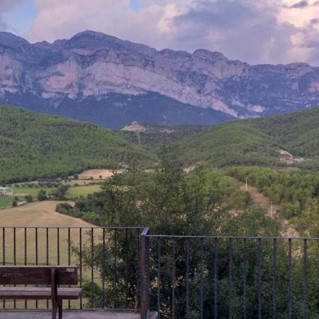 Vistas A La Montana En Un Pueblo Con Encanto. El Pueyo de Araguás 외부 사진