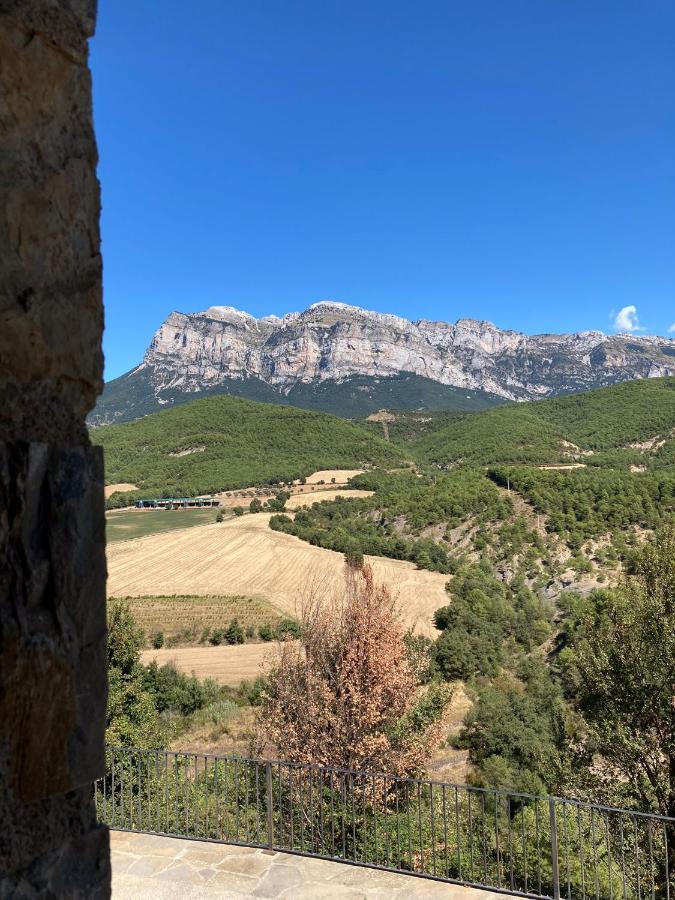Vistas A La Montana En Un Pueblo Con Encanto. El Pueyo de Araguás 외부 사진