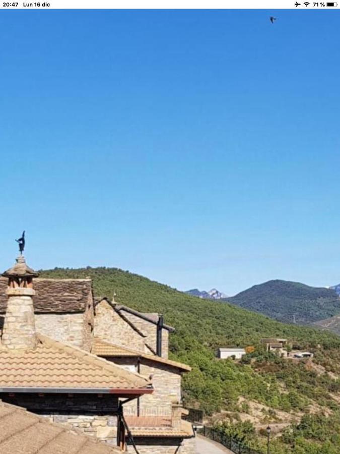 Vistas A La Montana En Un Pueblo Con Encanto. El Pueyo de Araguás 외부 사진