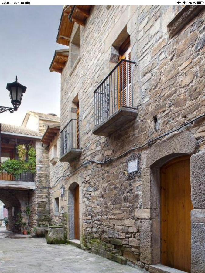 Vistas A La Montana En Un Pueblo Con Encanto. El Pueyo de Araguás 외부 사진