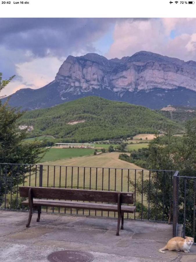 Vistas A La Montana En Un Pueblo Con Encanto. El Pueyo de Araguás 외부 사진