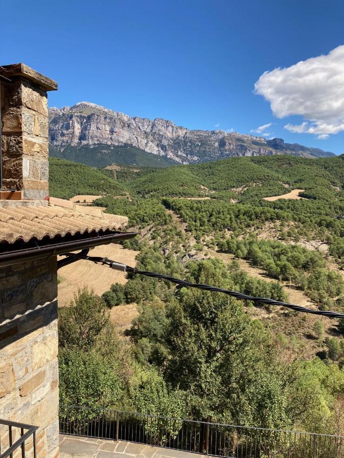 Vistas A La Montana En Un Pueblo Con Encanto. El Pueyo de Araguás 외부 사진